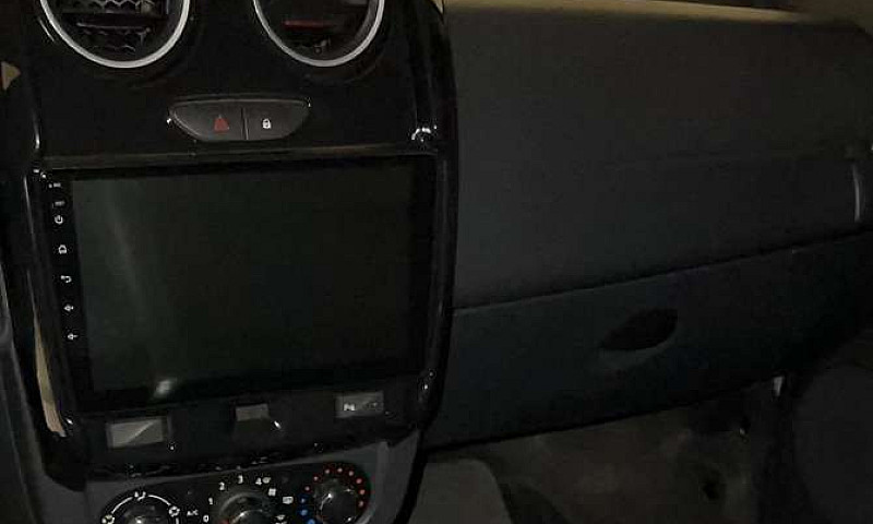 Camioneta Duster 2.0...