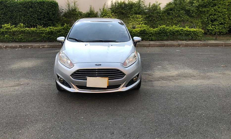 Ford Fiesta 2017 Tit...