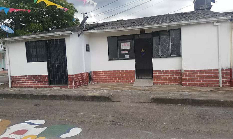 Casa En Venta Esquin...