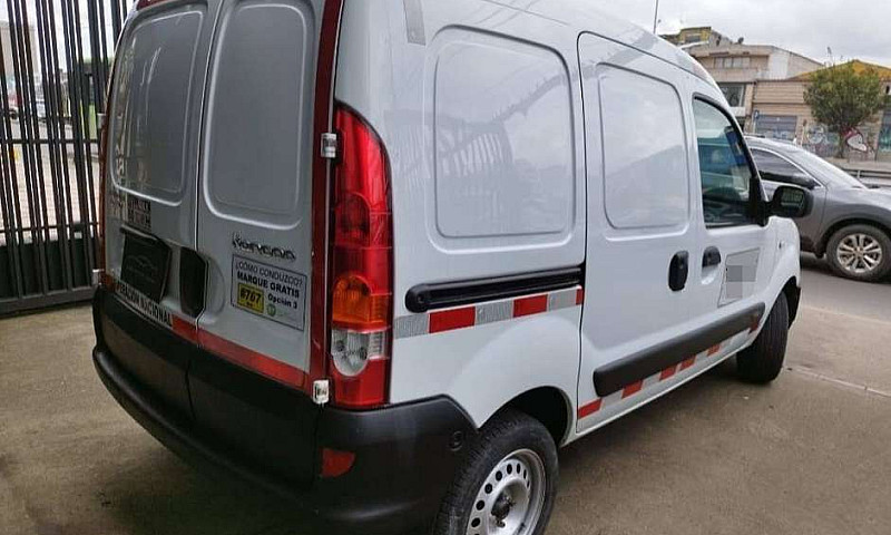 Vendo Renault Kangoo...