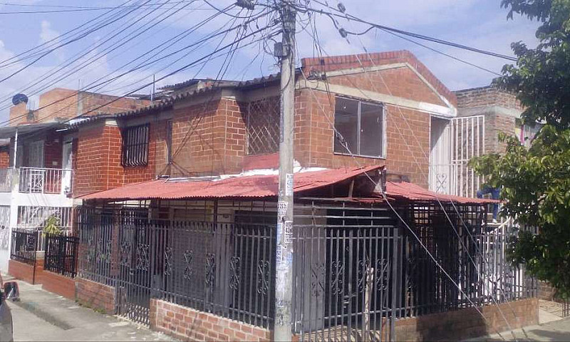 Vendo Casa Con Apto/...