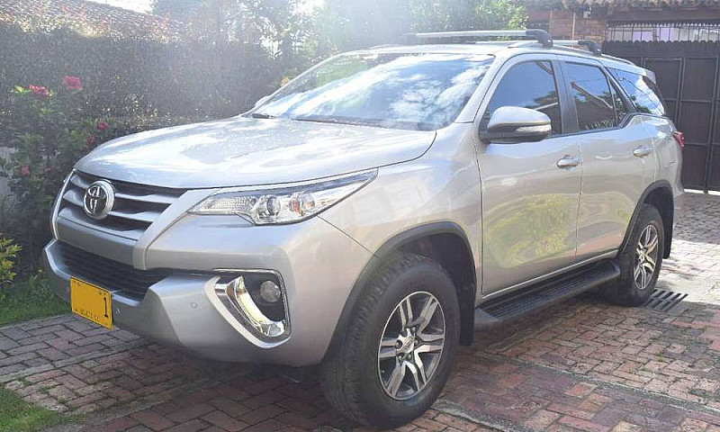 Toyota Fortuner 2.7 ...