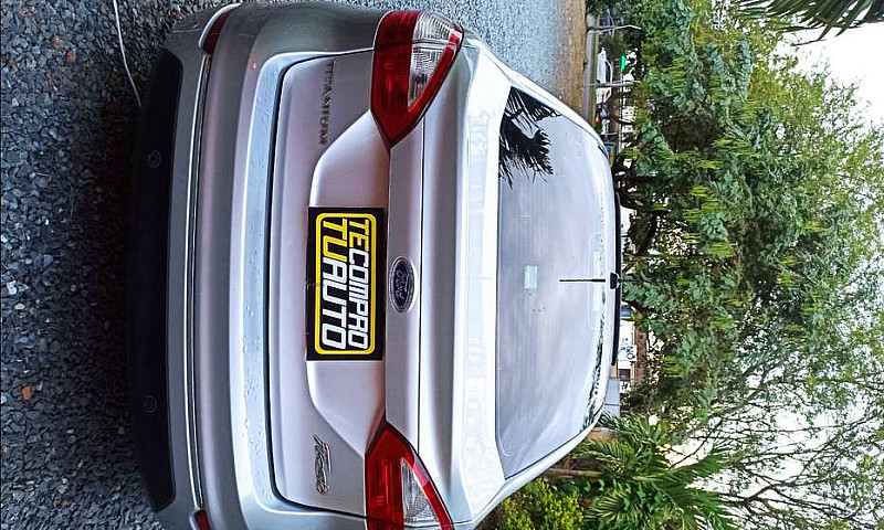 Ford Fiesta 2016 Mt ...