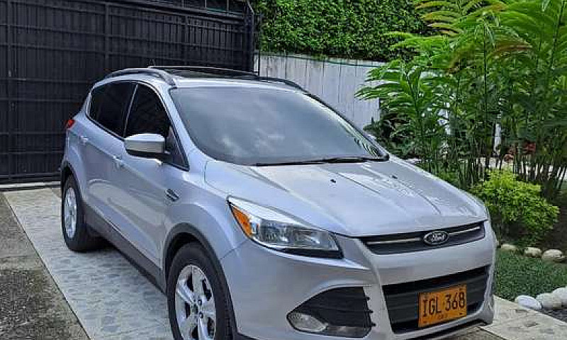 Se Vende Ford Escape...