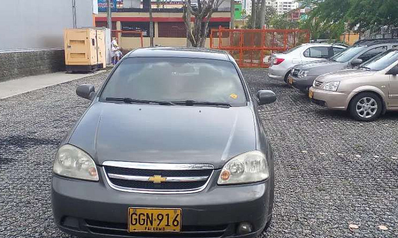 Vendo Automóvil Chev...