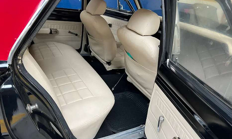 Se Vende Carro Dodge...