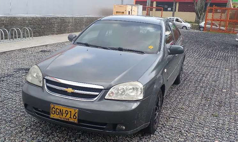 Vendo Automóvil Chev...