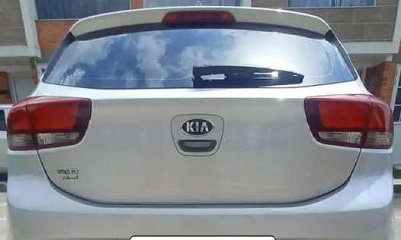 Hermoso Kia Río Vibr...