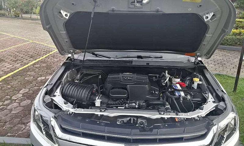 Vendo Chevrolet Trai...