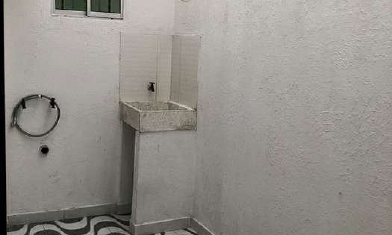 Arriendo Casa Duplex...