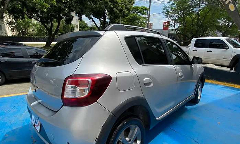 Renault Sandero Step...