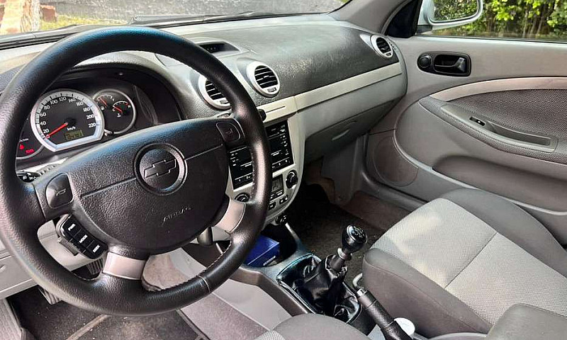 Chevrolet Optra 2012...