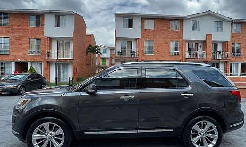 Ford Explorer Limite...