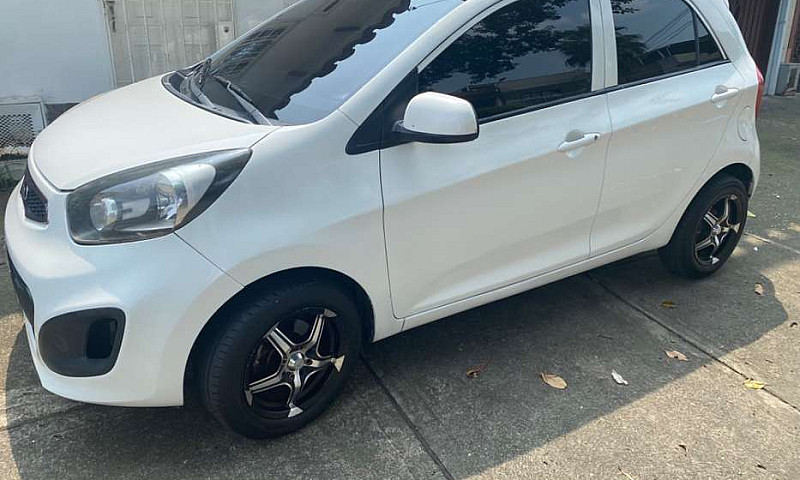 Vendo Kia Picanto Io...