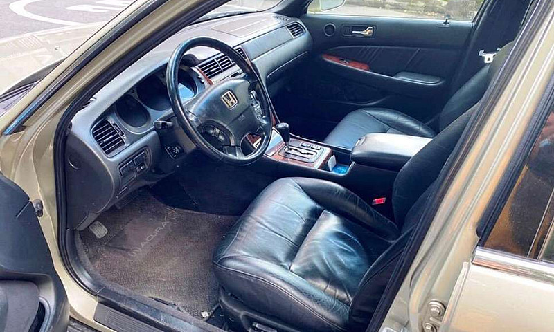 Honda Legend Sobrado...