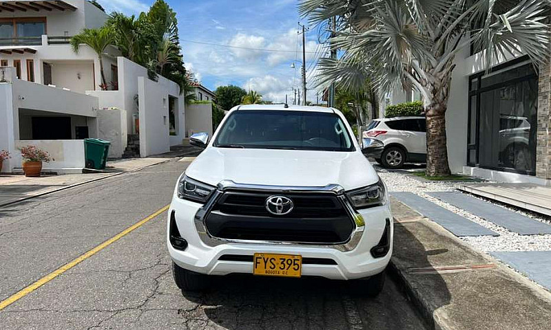 Toyota Hilux...