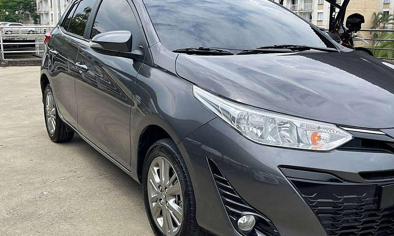 Toyota Yaris Xs 1.5 ...