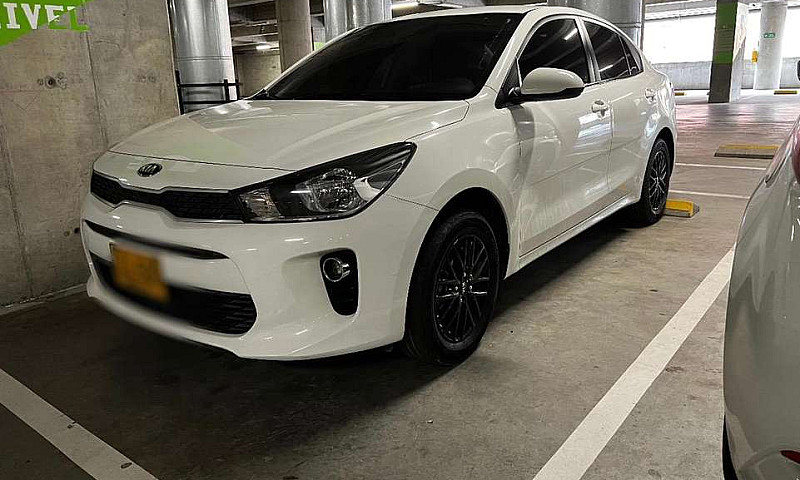 Vendo Kia Rio Excele...