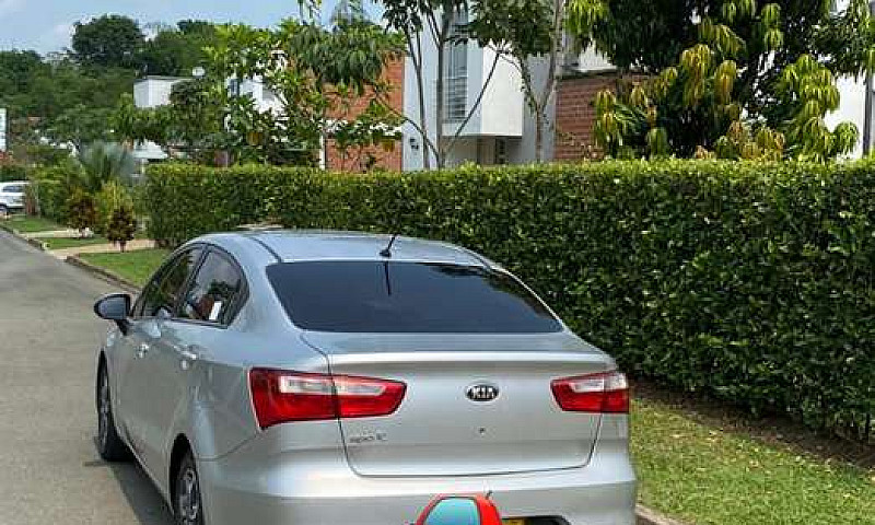 Kia Río Ub Ex...
