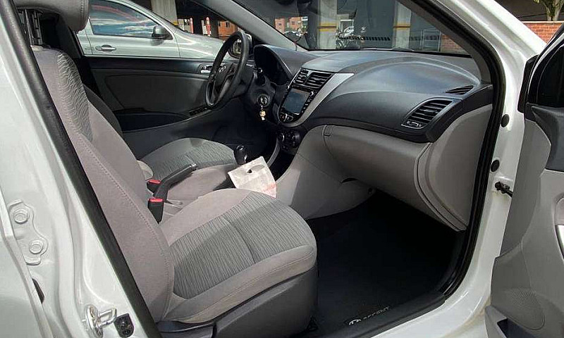 Vendo Hyundai Accent...