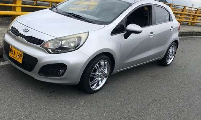 Vendo Hermoso Kia Ri...