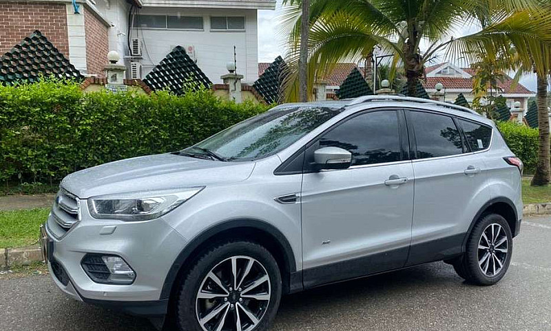 Ford Escape Titanium...
