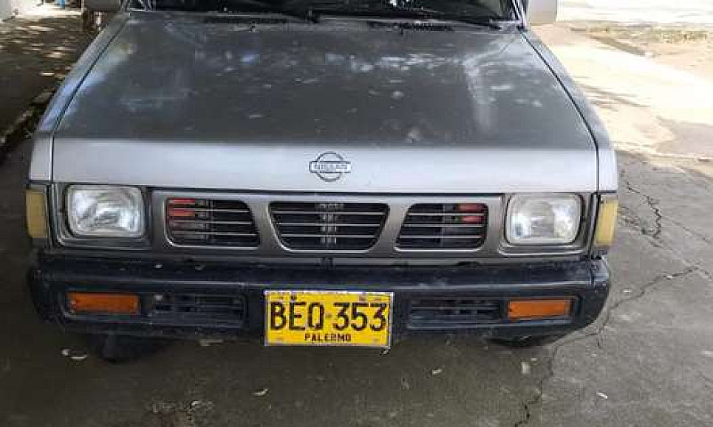 Nissan D21 Estacas 1...