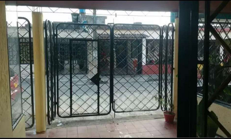 Casa Doble Fachada...