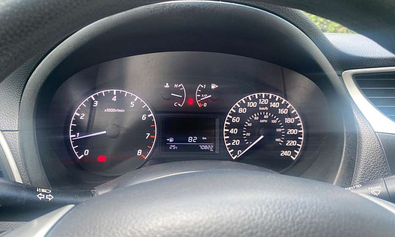Nissan Sentra Blanco...