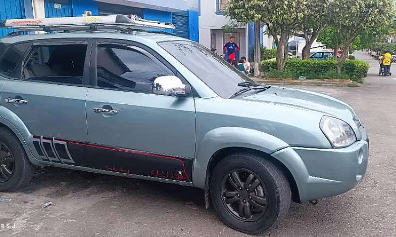 Tucson 4X4 Modelo 20...