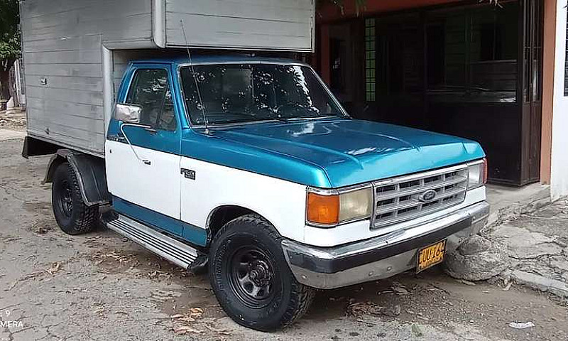 Ford 150 Xl 4*2...