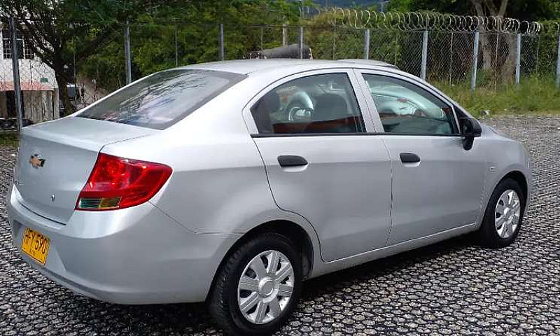 Vendo Chevrolet Sail...