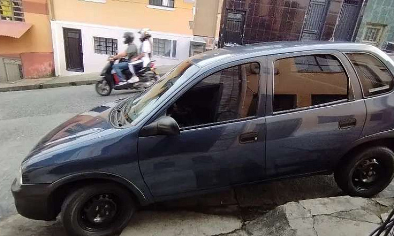 Chevrolet Corsa 2003...