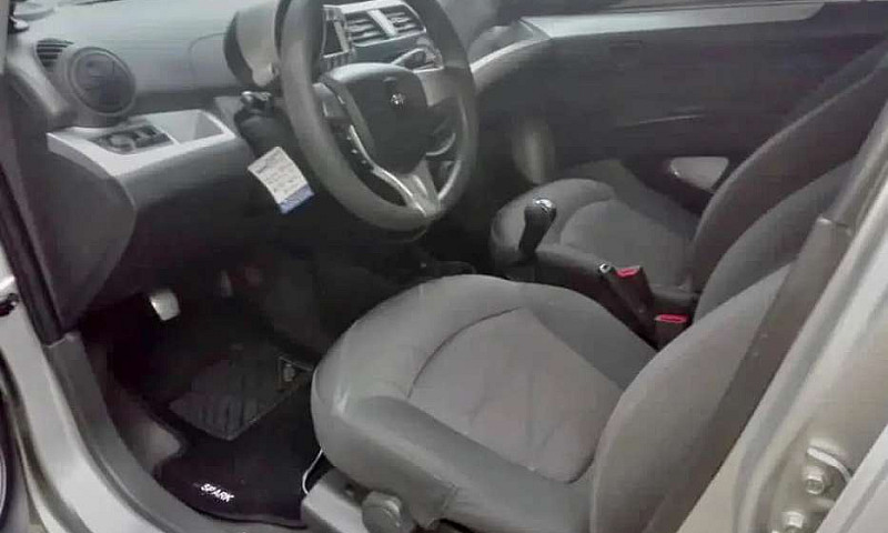 Spark Gt Modelo 2012...