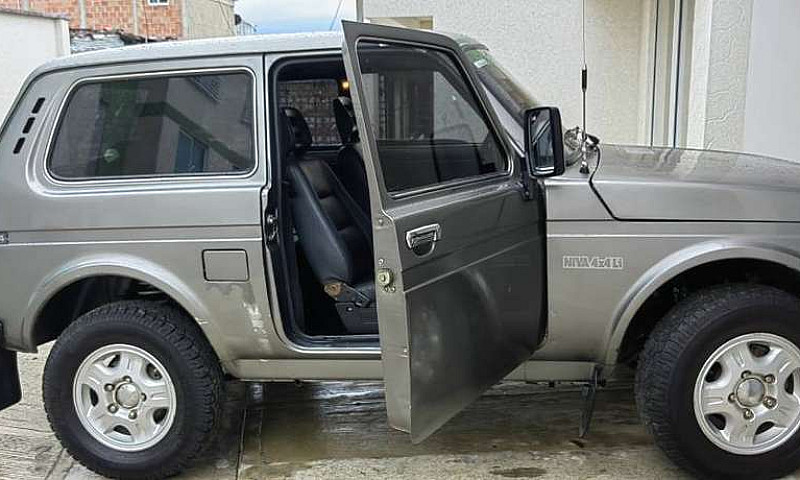 Lada Niva 2121...