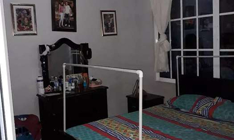 Se Vende Casa De 2 P...