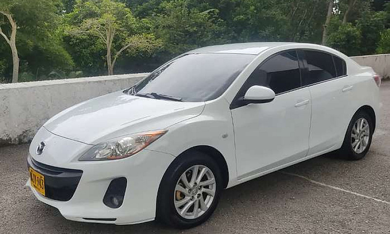 Vendo Mazda 3 Excele...