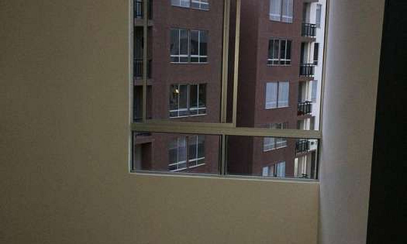 Se Arrienda Apto Con...