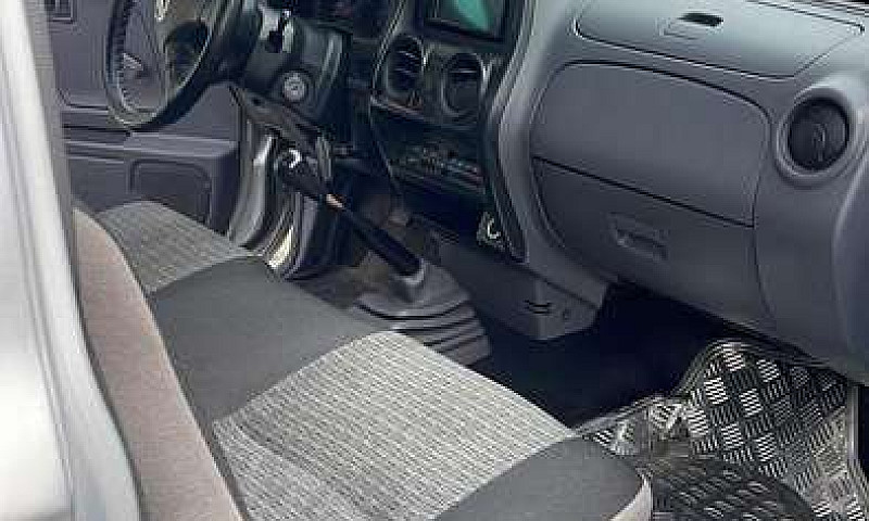 Camioneta Nissan D22...