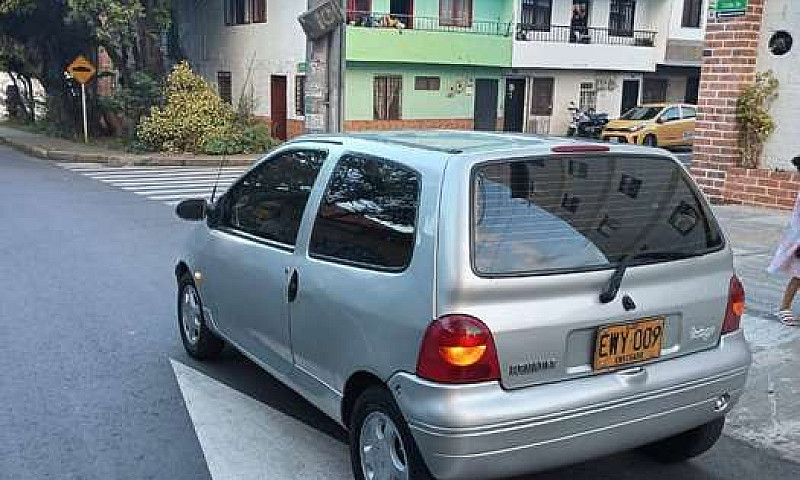 Se Vende Twingo...