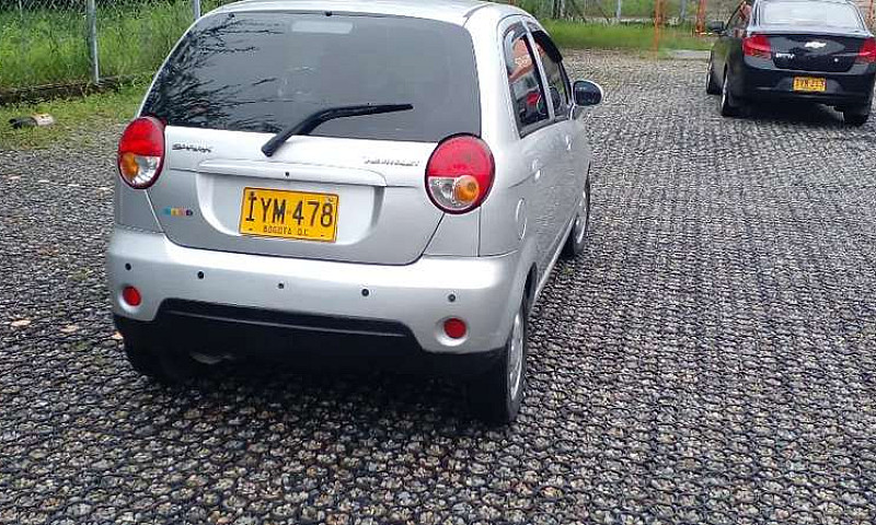 Vendo Automóvil Chev...