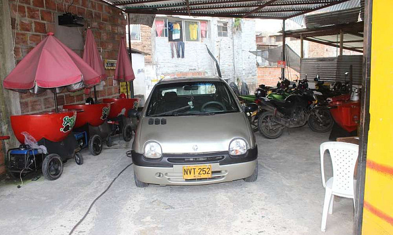 Se Vende Twingo Auth...