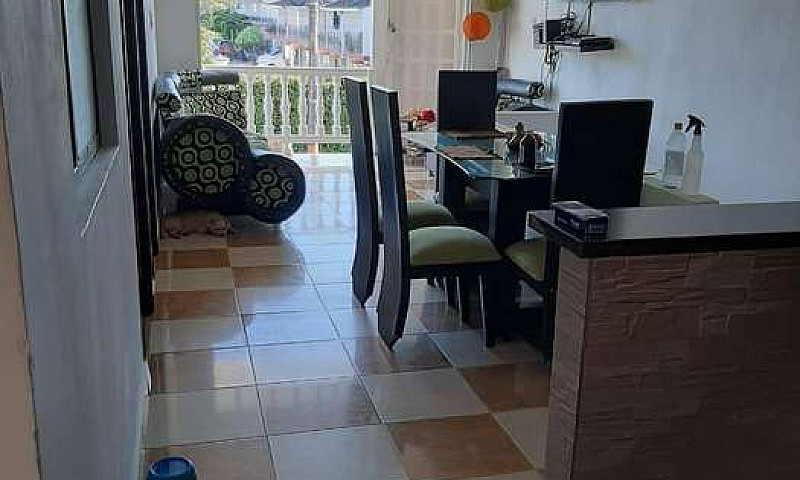 Vendo Casa Rentable...