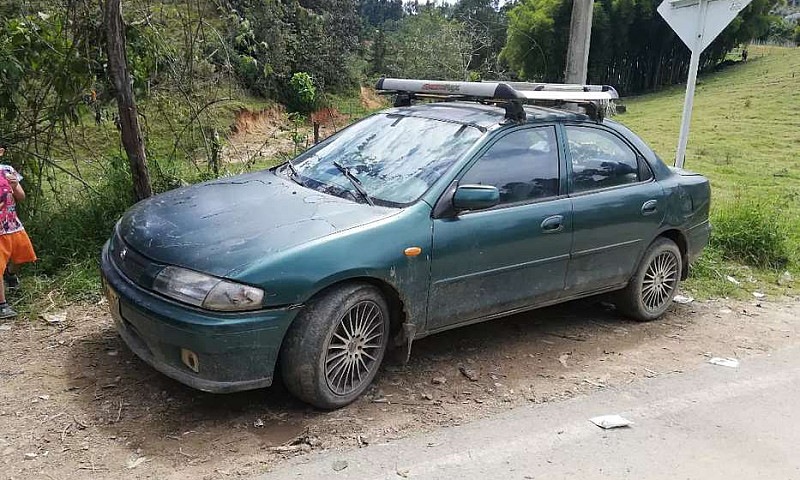 Vendo Mazda Alegro...