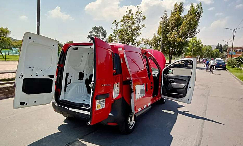 Vendo Renault Kangoo...