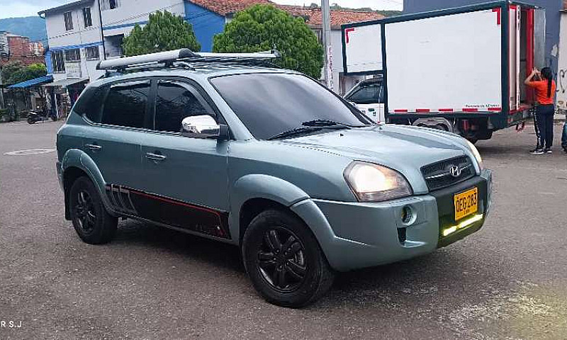 Tucson 4X4 Modelo 20...