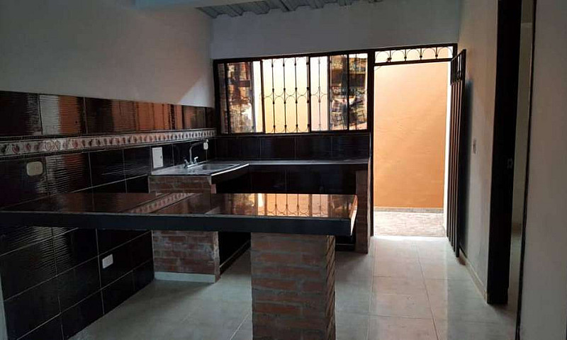 Casa Grande Con 3 Ap...