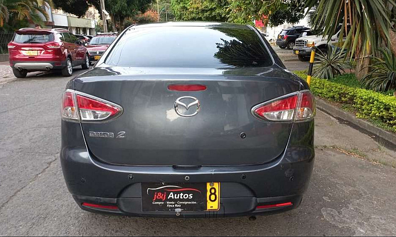Mazda 2 2011 Sedan A...