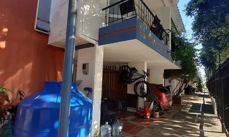Casa En Conjunto Cer...