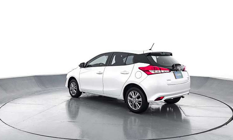 Toyota Yaris  Xs |  ...